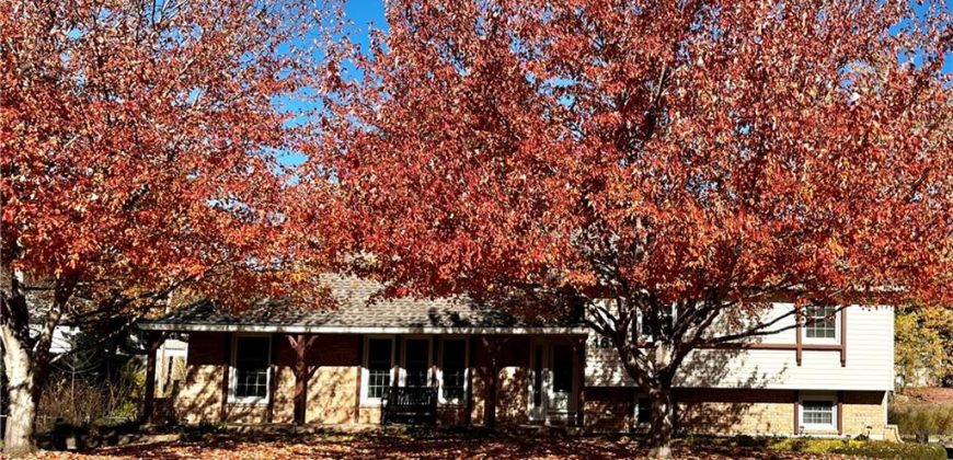 Homes for Sale in Gladstone, MO 64118 | 1612 NE Rosewood Drive