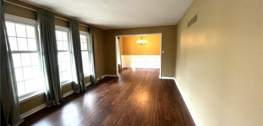 Homes for Sale in Gladstone, MO 64118 | 1612 NE Rosewood Drive