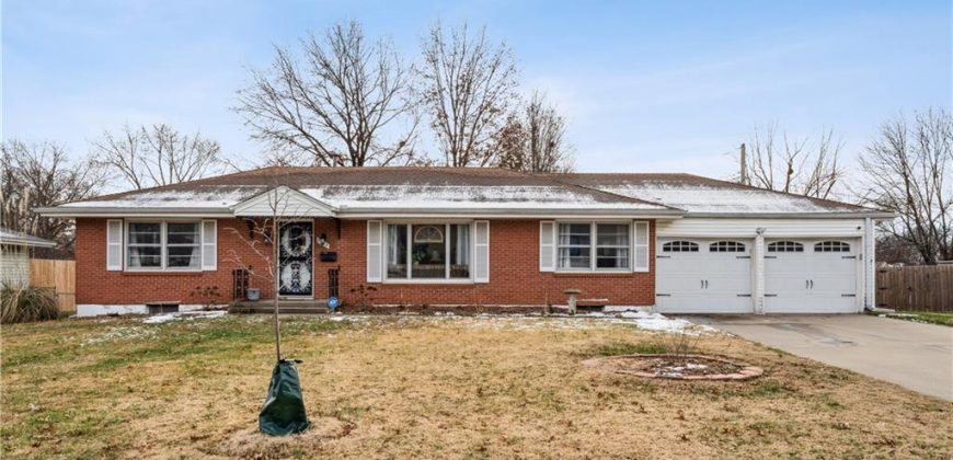 Homes for Sale in Kansas City, MO 64117 | 3225 NE 47th Street