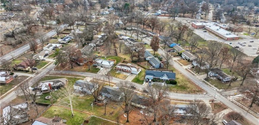 Homes for Sale in Kansas City, MO 64117 | 3225 NE 47th Street