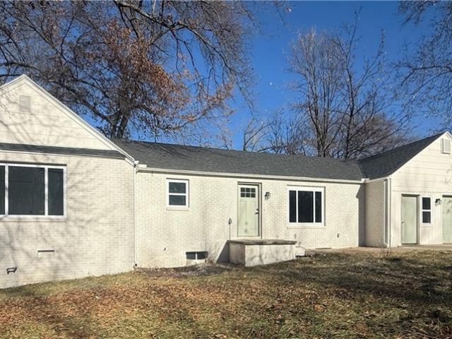 Homes for Sale in Kansas City, MO 64118 | 16 NW 82nd Street