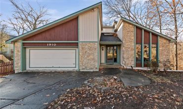 Homes for Sale in Riverside, MO 64150 | 1910 NW 45th Street