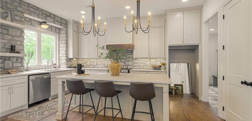 Homes for Sale in Riverside, MO 64150 | 2150 NW Scenic View Drive