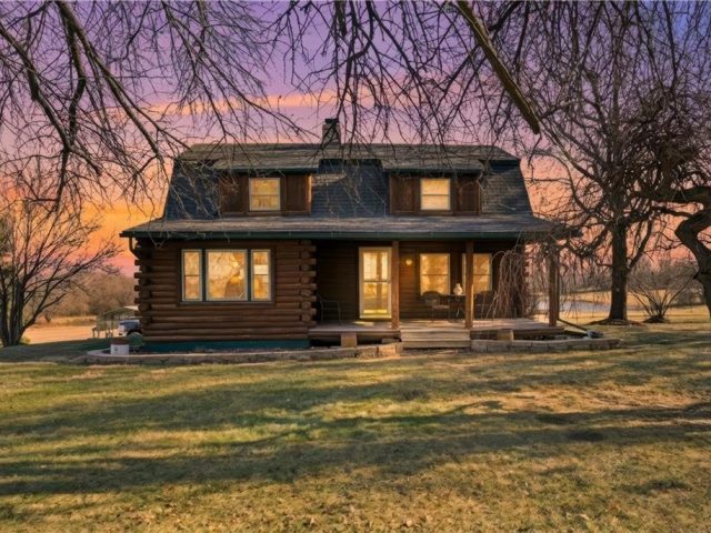 Homes for Sale in Kansas City, MO 64164 | 12703 N Robinhood Lane