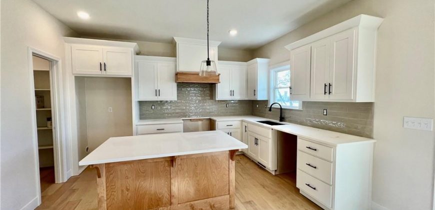 Homes for Sale in Liberty, MO 64068 | 1969  Longview Drive