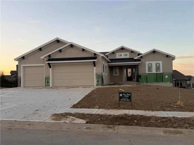 Homes for Sale in Kansas City, MO 64155 | 2806 NE 102nd Street