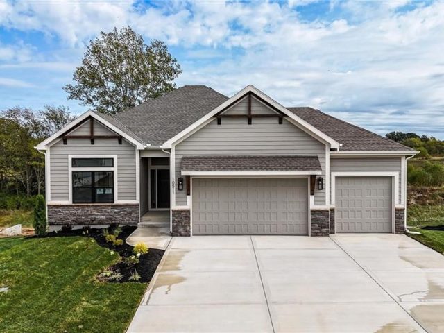 Homes for Sale in Kansas City, MO 64155 | 10511 N Liberty Street