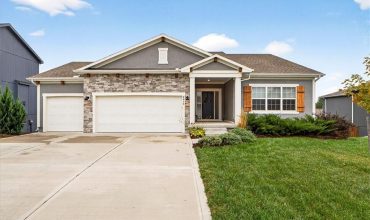 Homes for Sale in Kansas City, MO 64157 | 9015 NE 111th Place