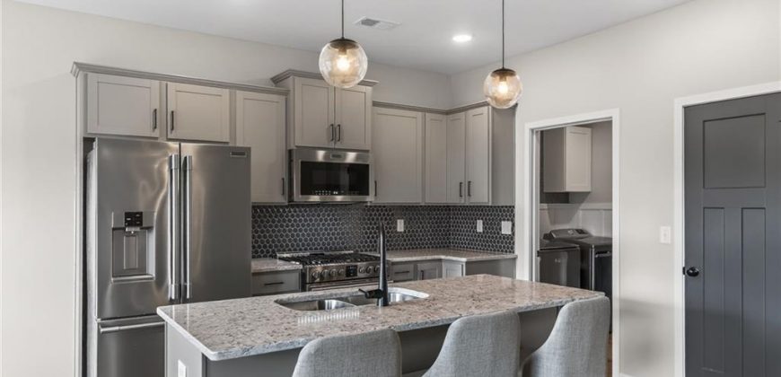 Homes for Sale in Kansas City, MO 64154 | 3925 NW 95th Terrace