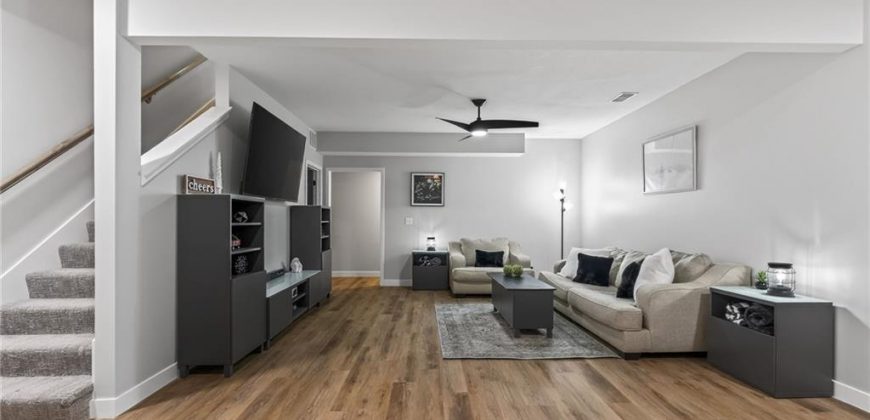 Homes for Sale in Kansas City, MO 64154 | 3925 NW 95th Terrace