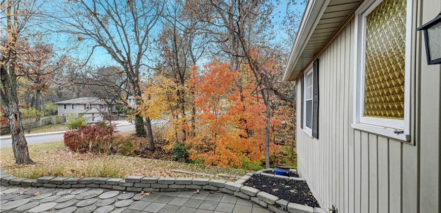 Homes for Sale in Kansas City, MO 64118 | 1406 NE 52nd Terrace