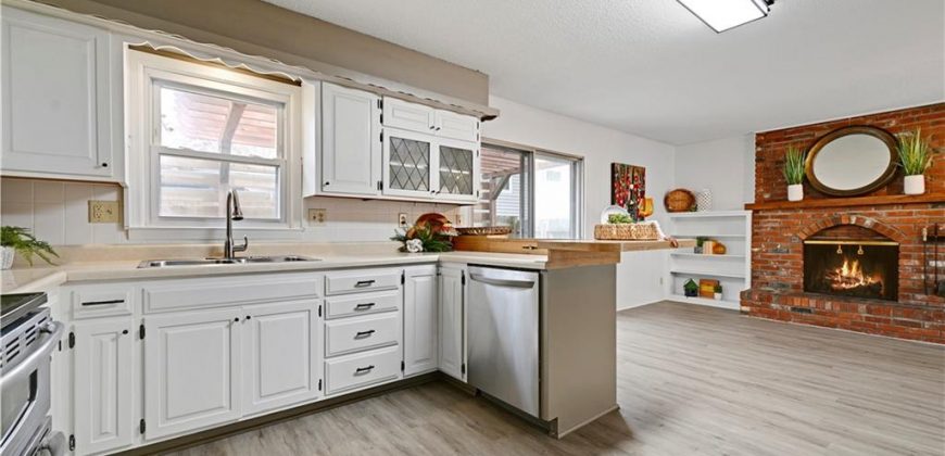 Homes for Sale in Kansas City, MO 64118 | 1406 NE 52nd Terrace