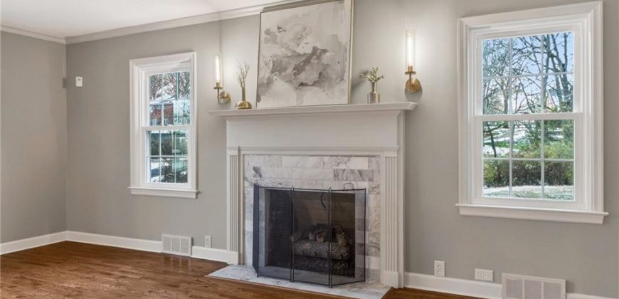 Homes for Sale in Kansas City, MO 64118 | 900 NE Barnes Avenue