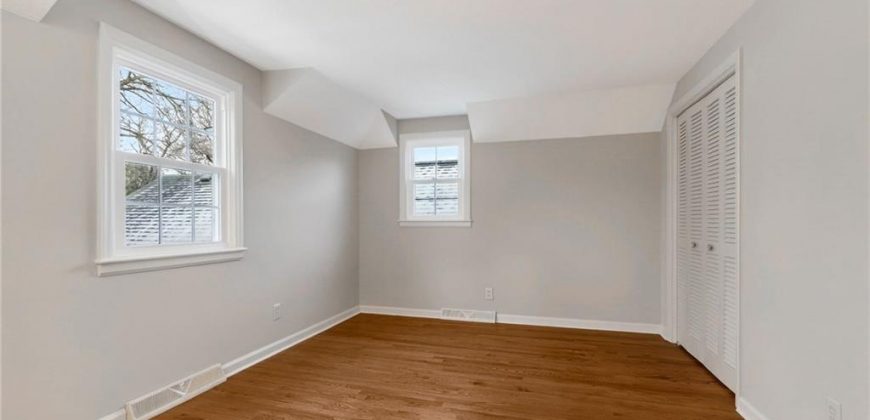 Homes for Sale in Kansas City, MO 64118 | 900 NE Barnes Avenue