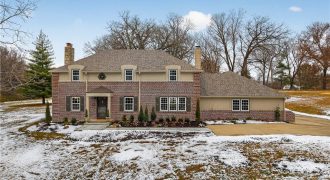 Homes for Sale in Kansas City, MO 64118 | 900 NE Barnes Avenue