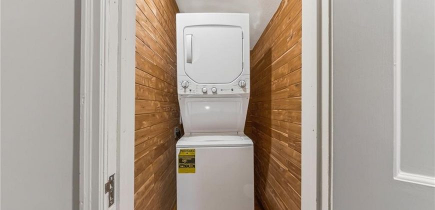 Homes for Sale in Kansas City, MO 64118 | 900 NE Barnes Avenue