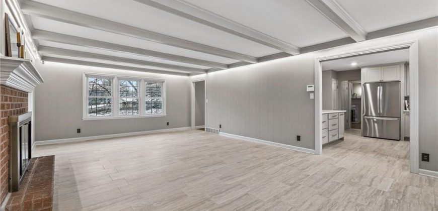 Homes for Sale in Kansas City, MO 64118 | 900 NE Barnes Avenue