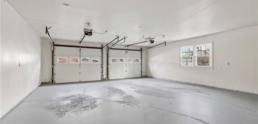 Homes for Sale in Kansas City, MO 64118 | 900 NE Barnes Avenue