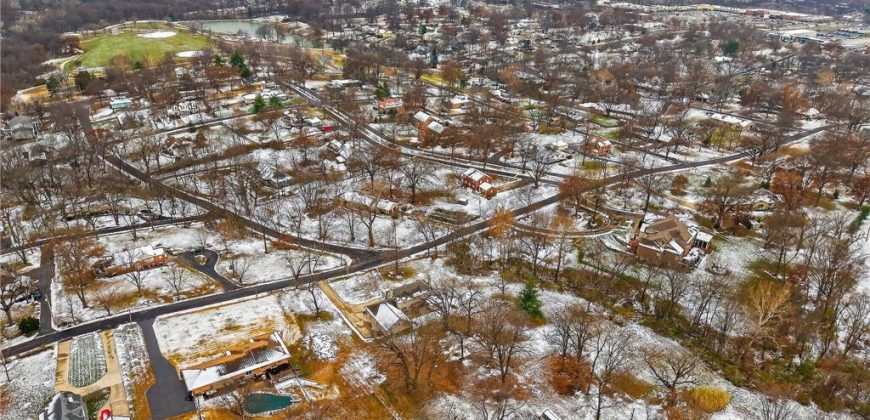 Homes for Sale in Kansas City, MO 64118 | 900 NE Barnes Avenue