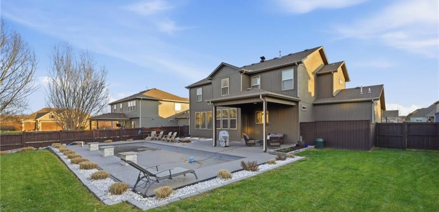 Homes for Sale in Kansas City, MO 64155 | 2410 NE 111th Terrace