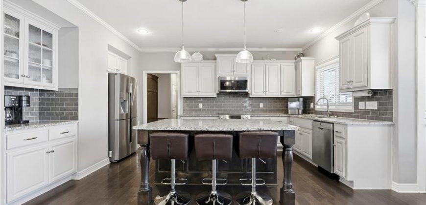 Homes for Sale in Kansas City, MO 64155 | 2410 NE 111th Terrace