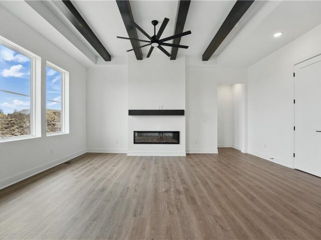 Homes for Sale in Kansas City, MO 64155 | 1607 NW 105th Terrace