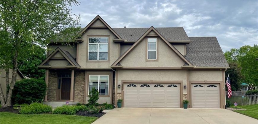 Homes for Sale in Kansas City, MO 64154 | 10229 N Avalon Avenue