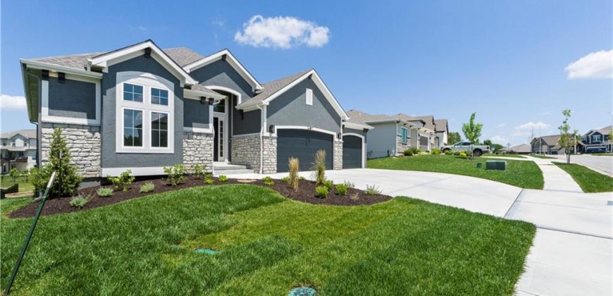 Homes for Sale in Kansas City, MO 64157 | 10332 N Potter Avenue