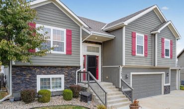 Homes for Sale in Smithville, MO 64089 | 1402 NE 182nd Street