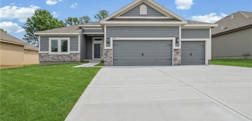 Homes for Sale in Kansas City, MO 64154 | 9337 N Belton Avenue