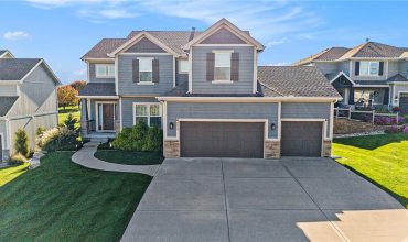 Homes for Sale in Kansas City, MO 64157 | 8023 NE 99th Street