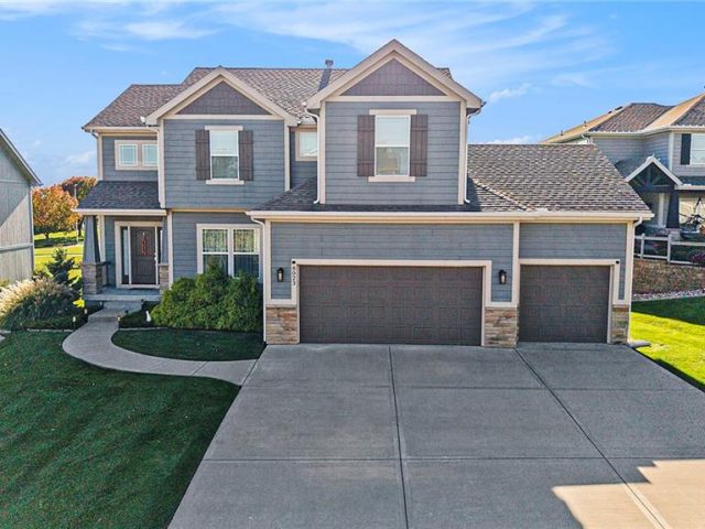 Homes for Sale in Kansas City, MO 64157 | 8023 NE 99th Street