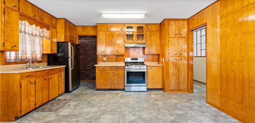 Homes for Sale in Pleasant Valley, MO 64068 | 7019 N Elm Street