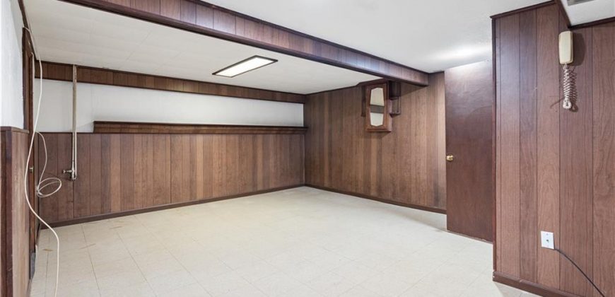 Homes for Sale in Pleasant Valley, MO 64068 | 7019 N Elm Street