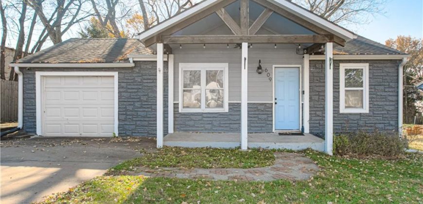 Homes for Sale in Gladstone, MO 64118 | 609 NE 76th Terrace