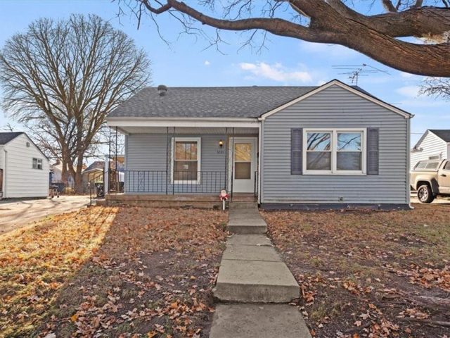 Homes for Sale in Kansas City, MO 64116 | 1221 E 25th Avenue