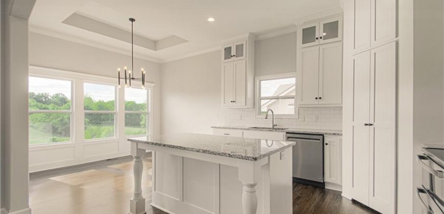 Homes for Sale in Kansas City, MO 64157 | 9810 N Laurel Avenue