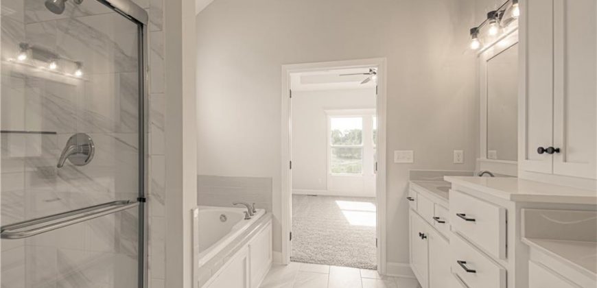 Homes for Sale in Kansas City, MO 64157 | 9810 N Laurel Avenue