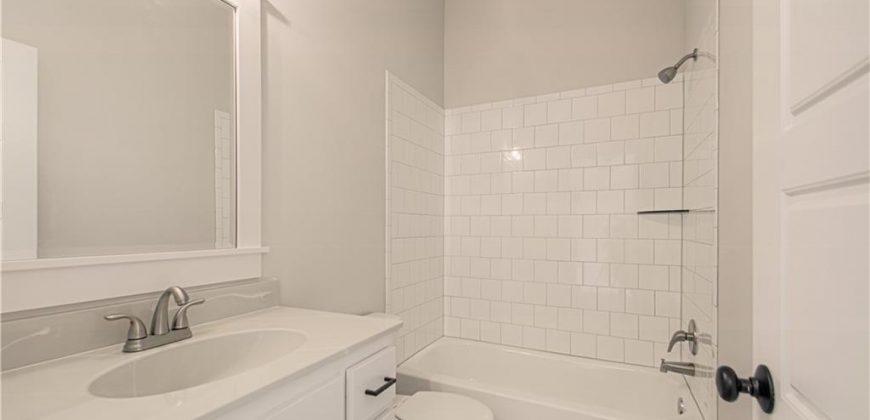 Homes for Sale in Kansas City, MO 64157 | 9810 N Laurel Avenue