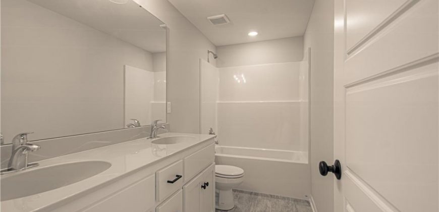 Homes for Sale in Kansas City, MO 64157 | 9810 N Laurel Avenue