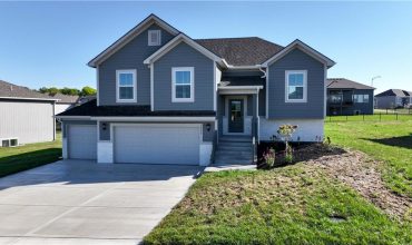 Homes for Sale in Kansas City, MO 64165 | 1222 NE 122nd Street