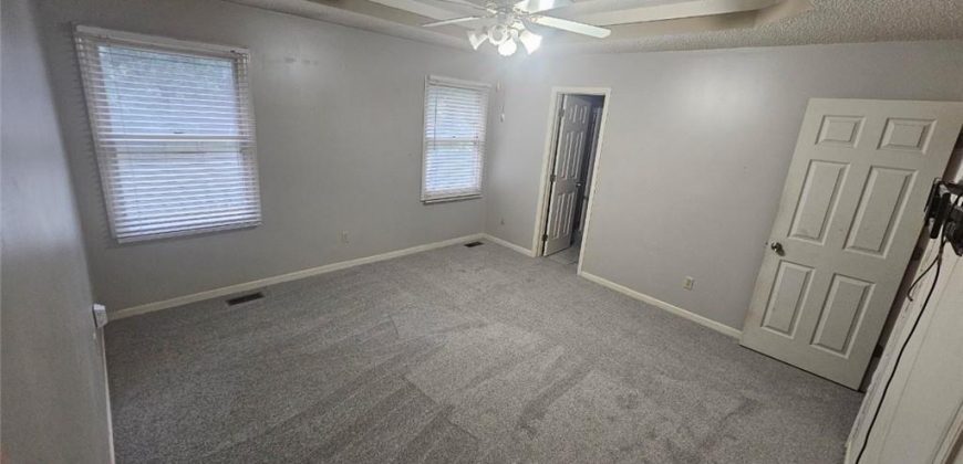 Homes for Sale in Kansas City, MO 64155 | 1408 NE 101st Terrace