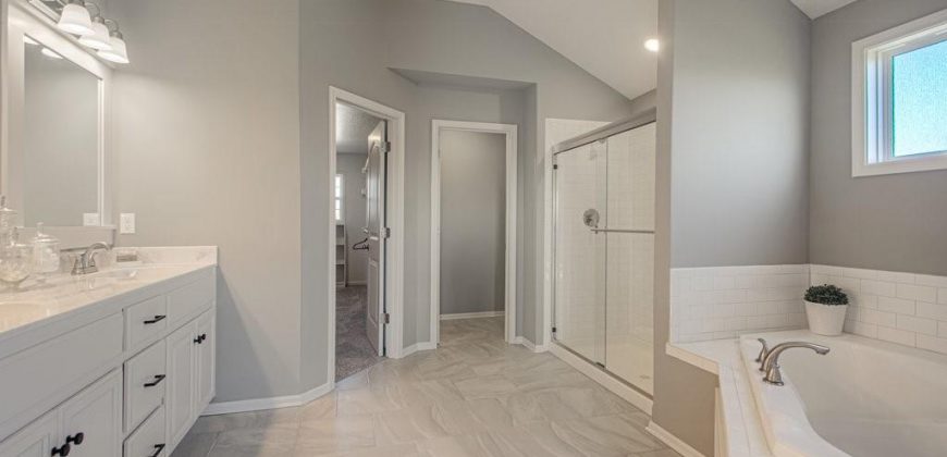 Homes for Sale in Kansas City, MO 64157 | 9916 N Manning Avenue