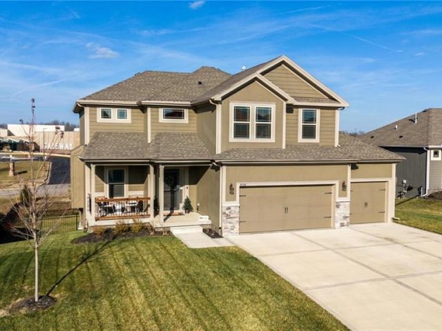 Homes for Sale in Kansas City, MO 64156 | 3528 NE 91st Terrace