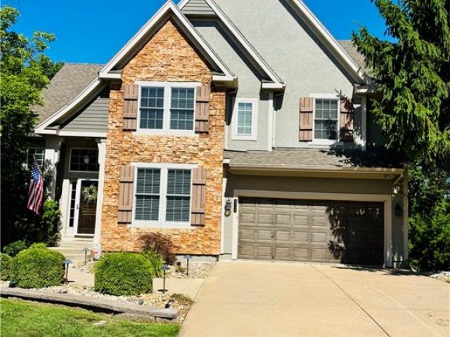 Homes for Sale in Kansas City, MO 64157 | 9708 N Laurel Avenue