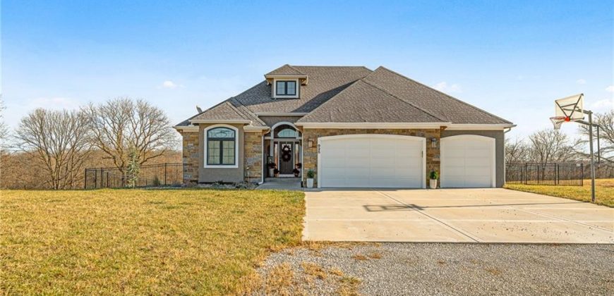 Homes for Sale in Liberty, MO 64068 | 925  County Road B