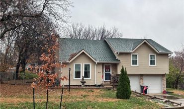 Homes for Sale in Kansas City, MO 64155 | 1412 NE 114th Terrace
