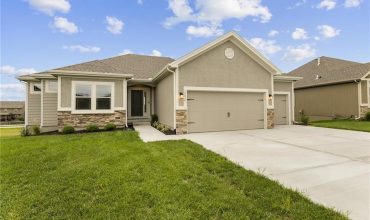 Homes for Sale in Kansas City, MO 64156 | 3712 NE 90th Terrace