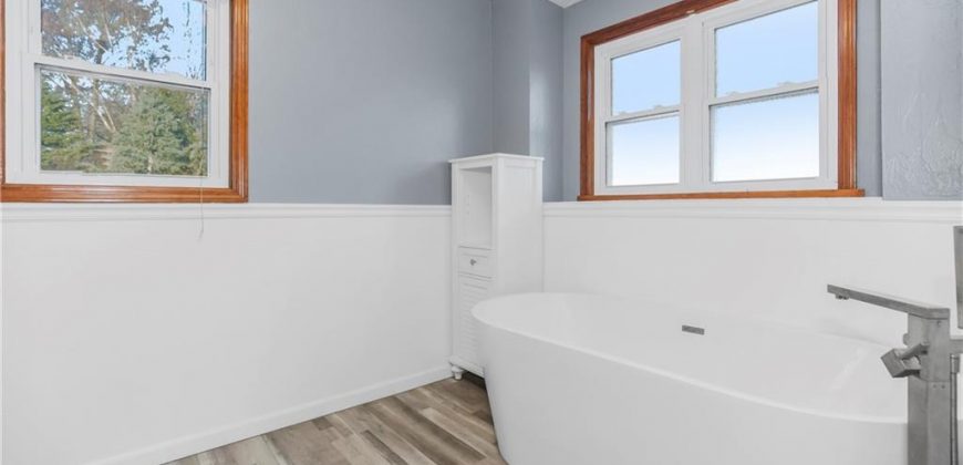 Homes for Sale in Liberty, MO 64068 | 1408  Dartmouth Drive