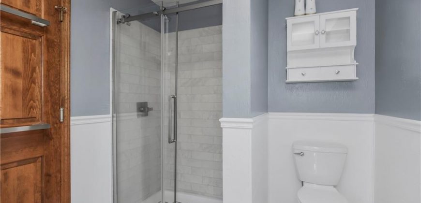 Homes for Sale in Liberty, MO 64068 | 1408  Dartmouth Drive